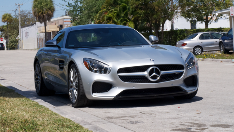 Illustration for article titled The Mercedes-AMG GT S Is A Triumph Of Speed And Style Over Anything Else